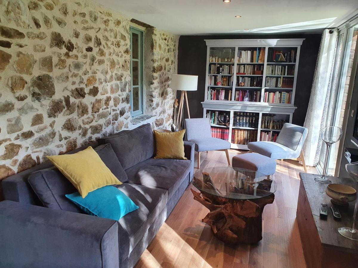 Gite De La Genevriere Saint-Chamant Bagian luar foto